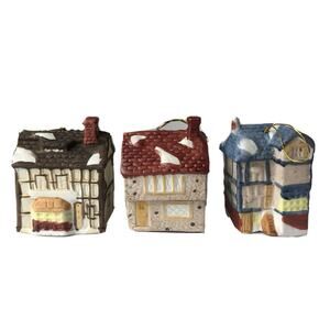 Old English Village Porcelain Set of 3 Ornaments Christmas‎ Around the World T17